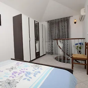 Lili Apartmán