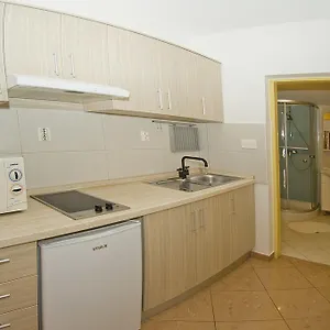  Apartment Tomato 1